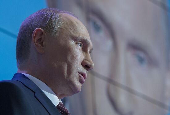 Svetlana Mironyuk at meeting of Valdai Discussion Club
