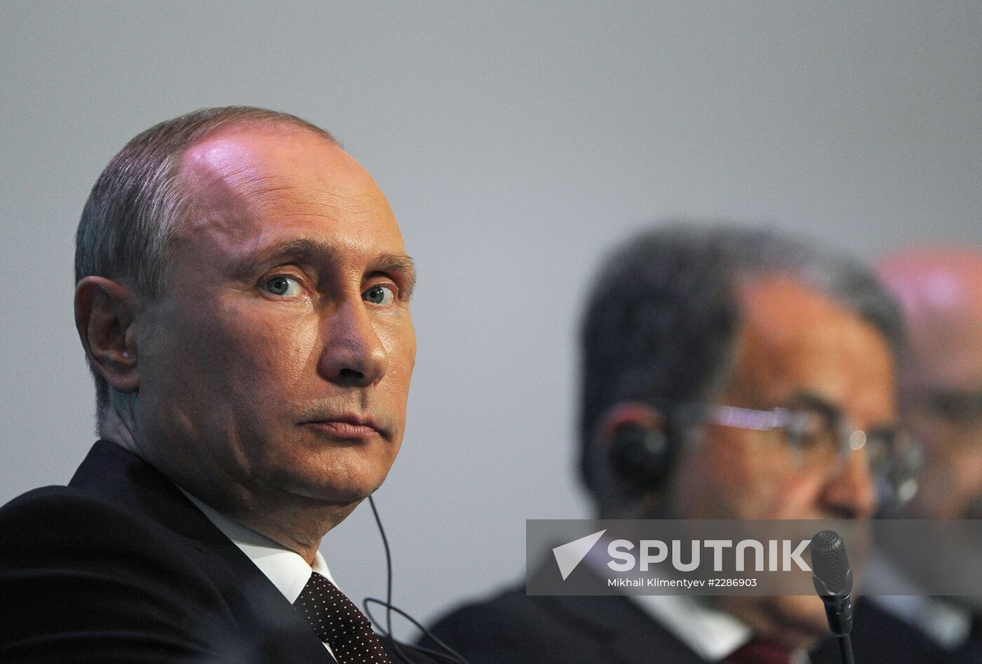 Svetlana Mironyuk at meeting of Valdai Discussion Club