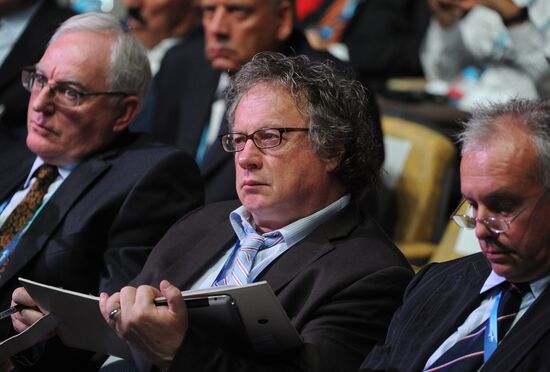 Svetlana Mironyuk at meeting of Valdai Discussion Club