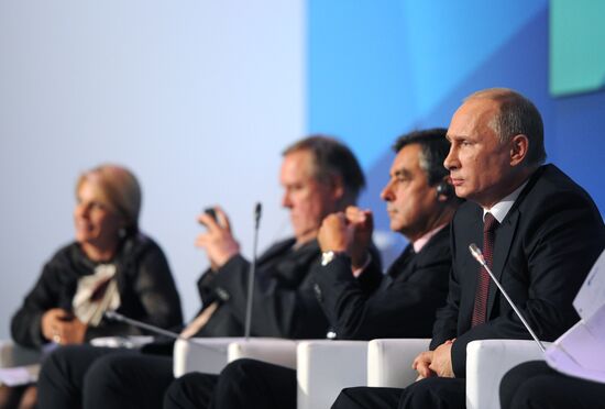 Svetlana Mironyuk at meeting of Valdai Discussion Club