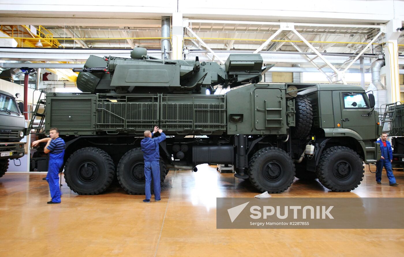 Dmitry Rogozin visits Scheglovsky Val