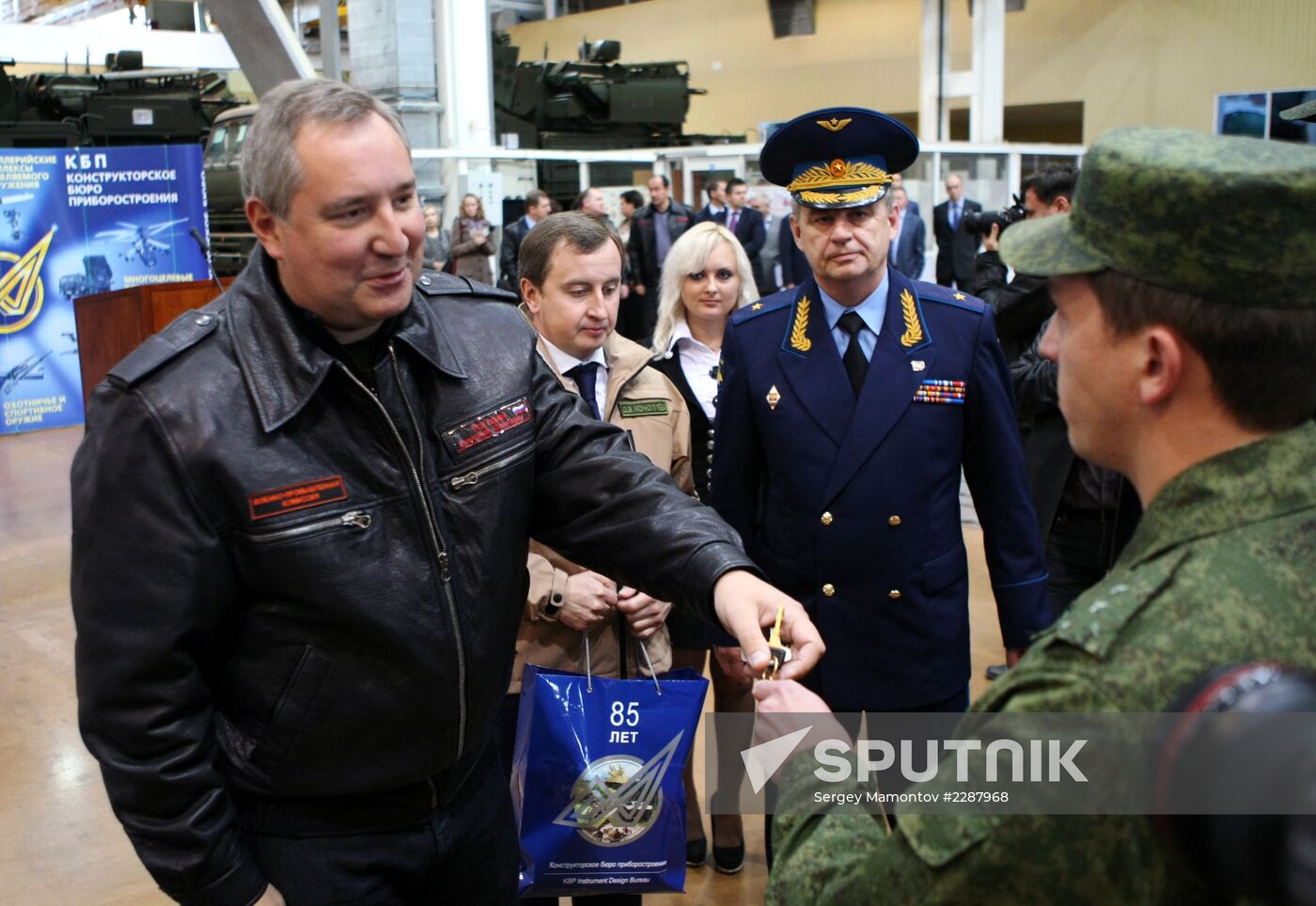 Dmitry Rogozin visits Scheglovsky Val