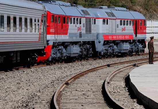 Opening of railroad section between Khasan and Rajin stations