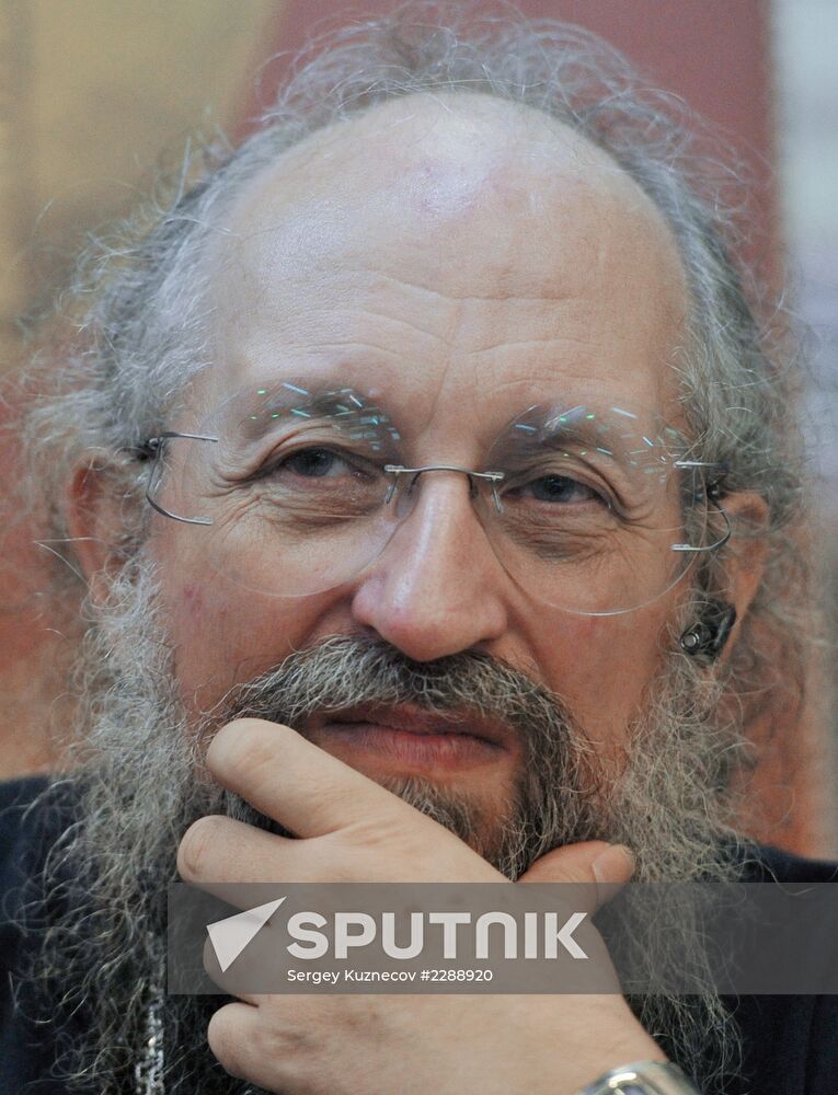 Anatoly Wasserman presents his book "Something about Odessa"
