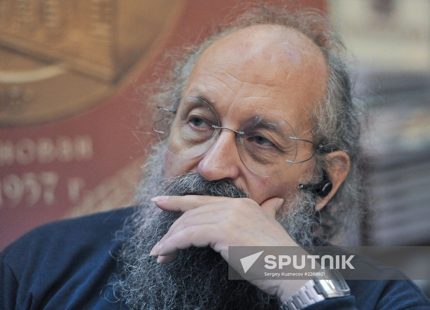 Anatoly Wasserman presents his book "Something about Odessa"