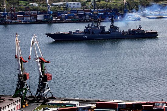 Pacific Fleet ships come back