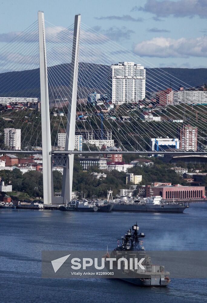 Pacific Fleet ships come back