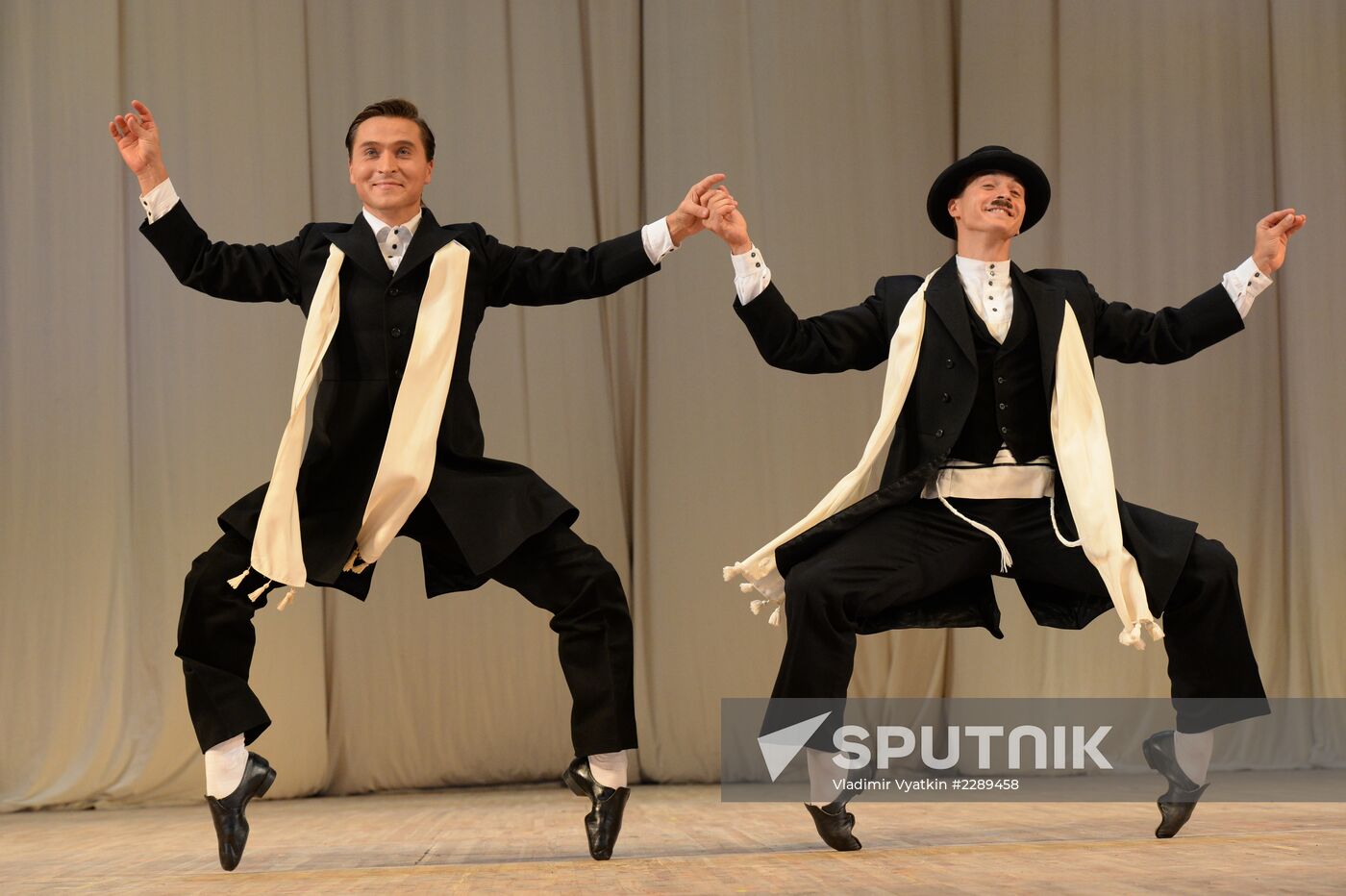 Premiere of 77th season of Igor Moiseyev Dance Ensemble