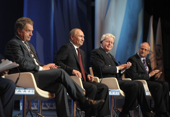 Vladimir Putin at International Arctic Forum in Salekhard