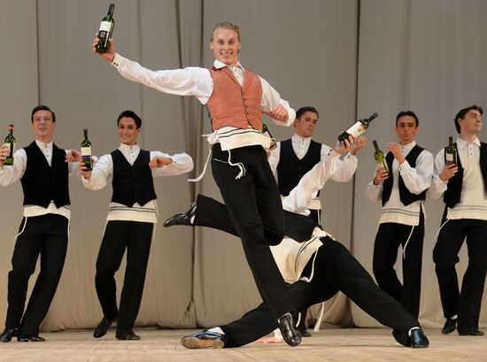 Premiere of 77th season of Igor Moiseyev Dance Ensemble