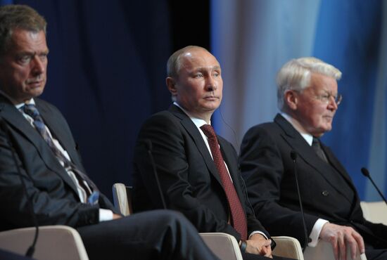 Vladimir Putin at International Arctic Forum in Salekhard