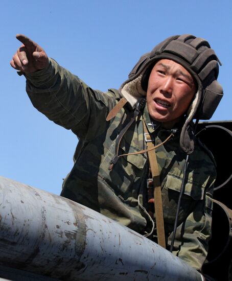 Artillery units in training in Primorye Territory