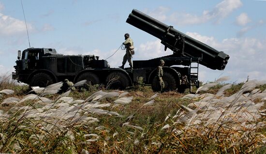 Artillery units in training in Primorye Territory