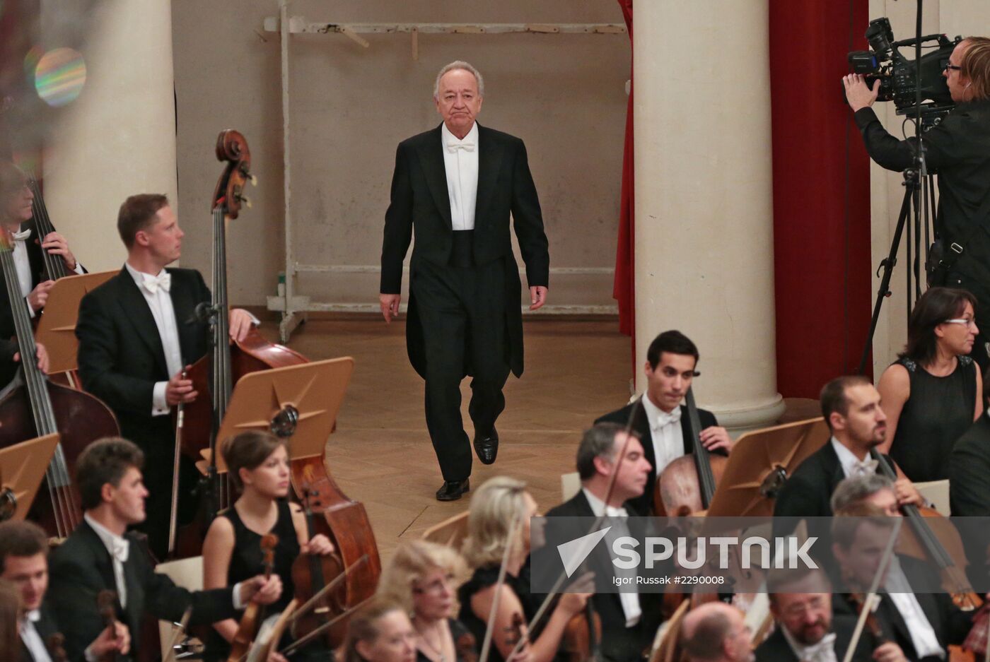 Shostakovich St. Petersburg Philharmonic season opening