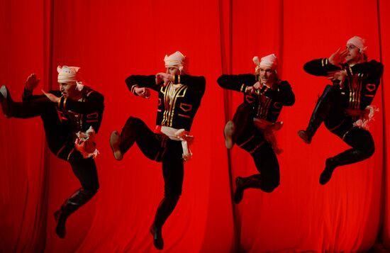 Premiere of 77th season of Igor Moiseyev Dance Ensemble