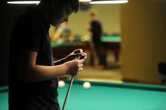 Pool school at Olympic Stadium
