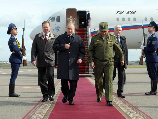 Vladimir Putin visits Belarus