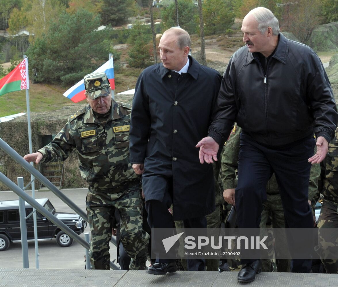 Vladimir Putin visits Belarus