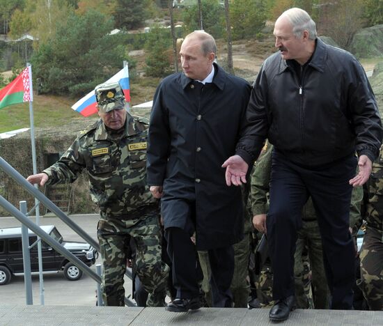 Vladimir Putin visits Belarus