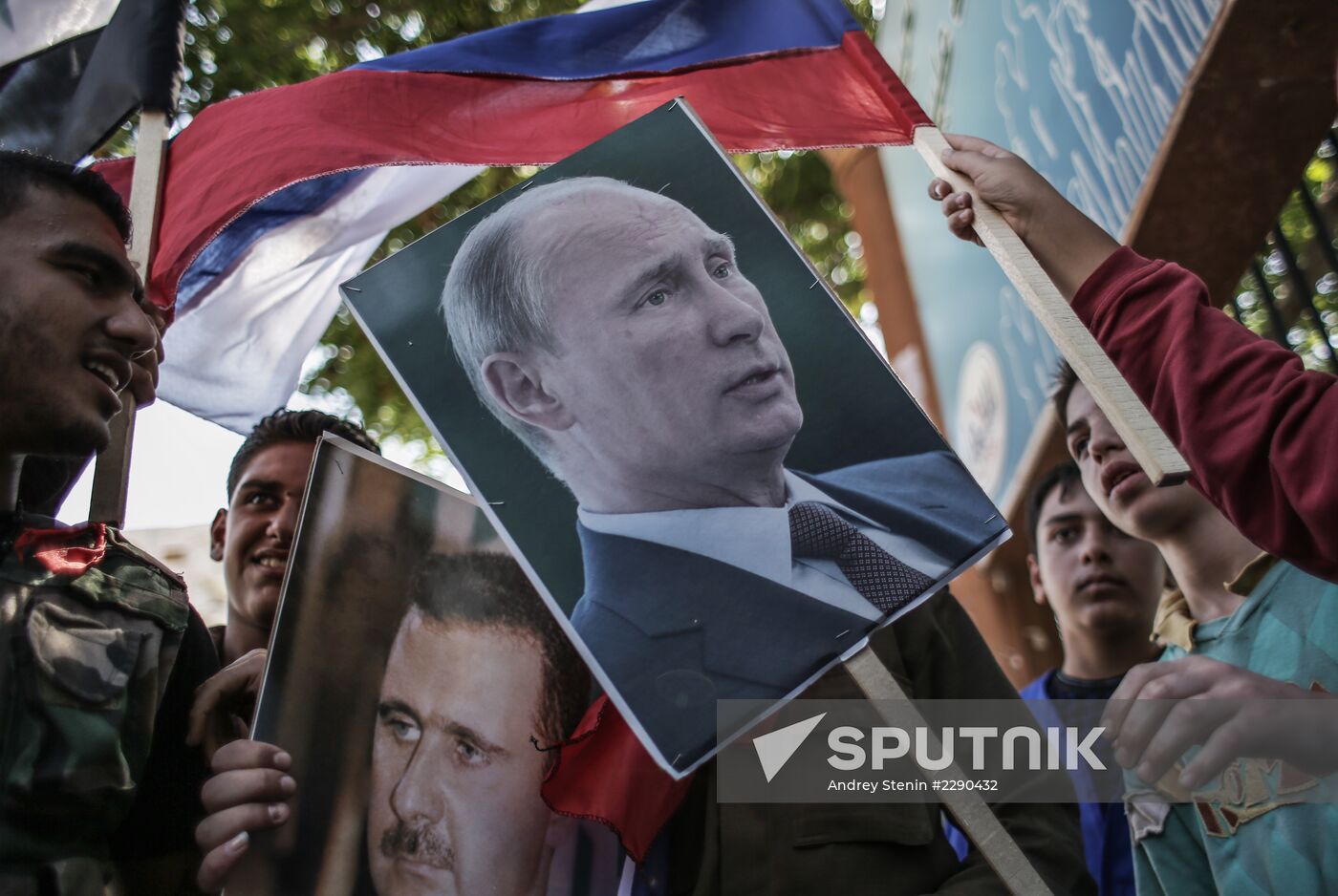 Rally to support Bashar al-Assad and Vladimir Putin in Latakia