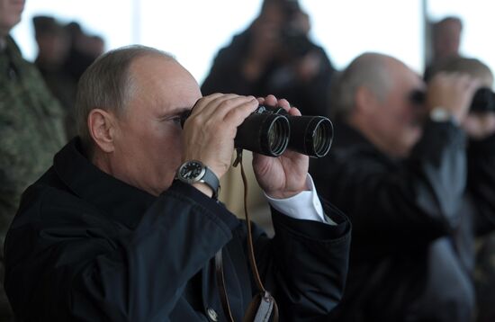 Vladimir Putin visits Belarus