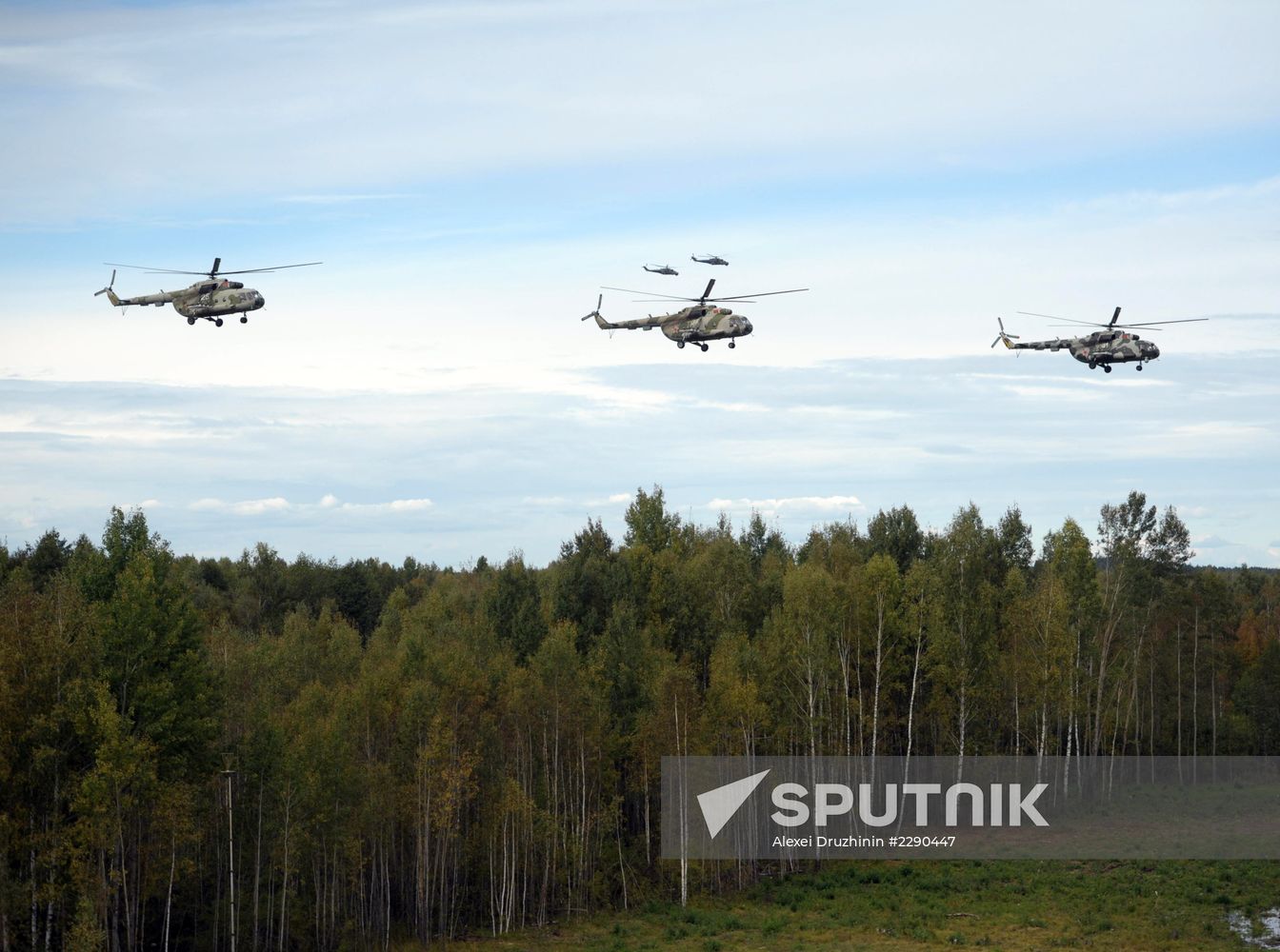 Vladimir Putin visits Belarus