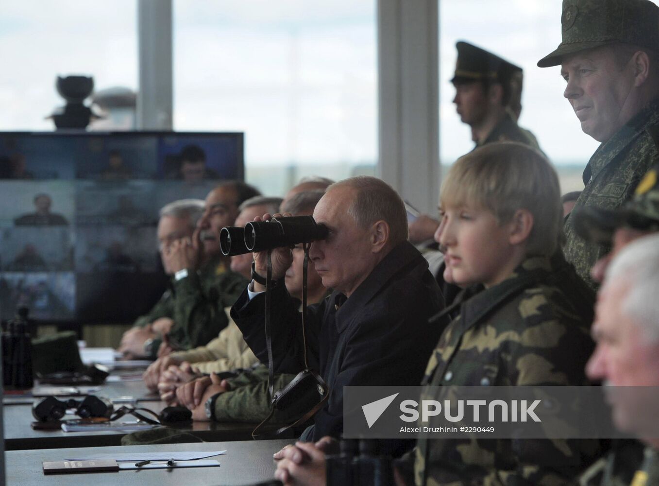 Vladimir Putin visits Belarus