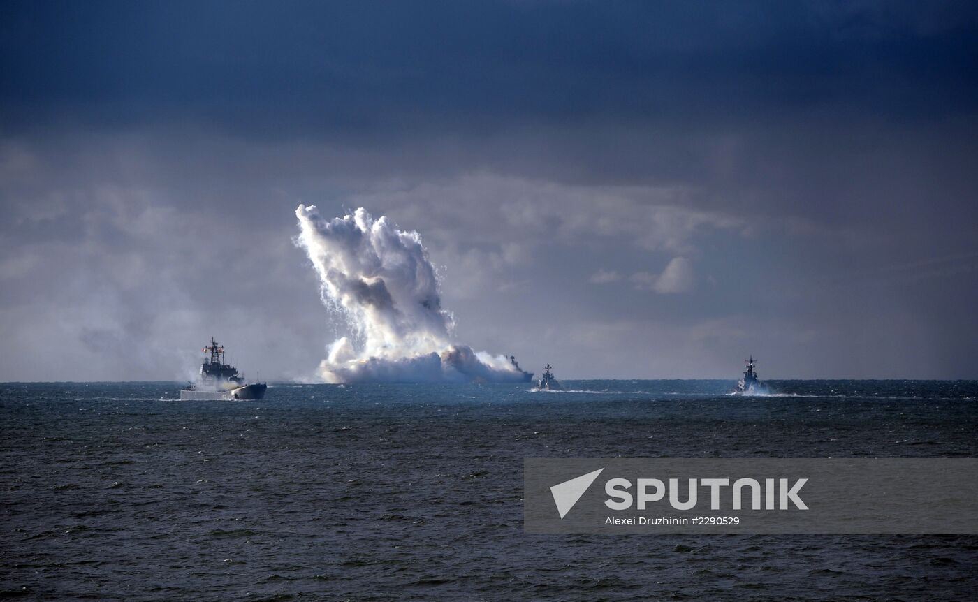 Vladimir Putin visits Kaliningrad Region