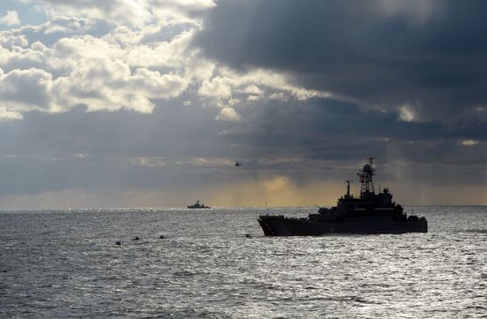 Vladimir Putin visits Kaliningrad Region