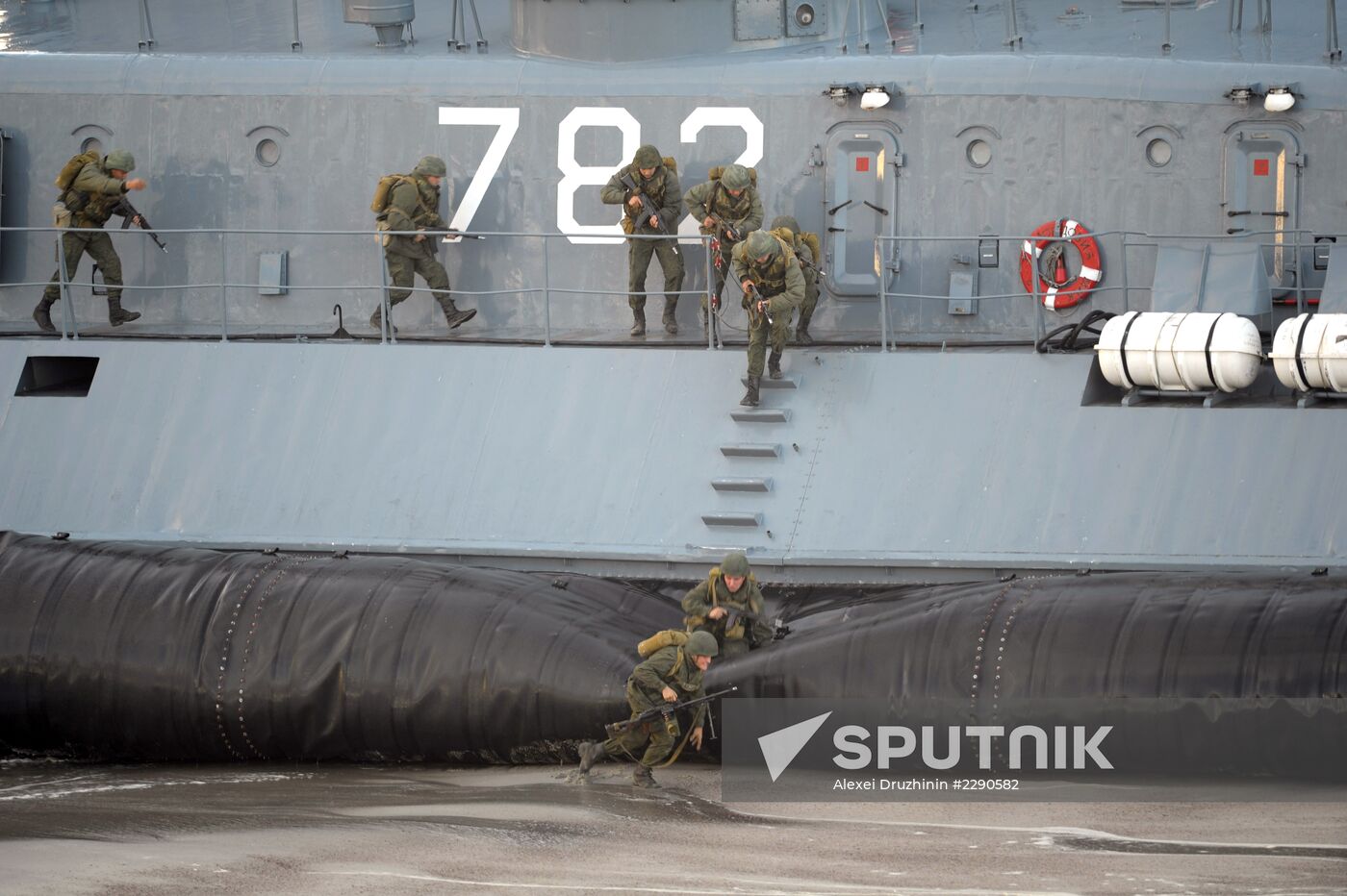 Vladimir Putin visits Kaliningrad Region