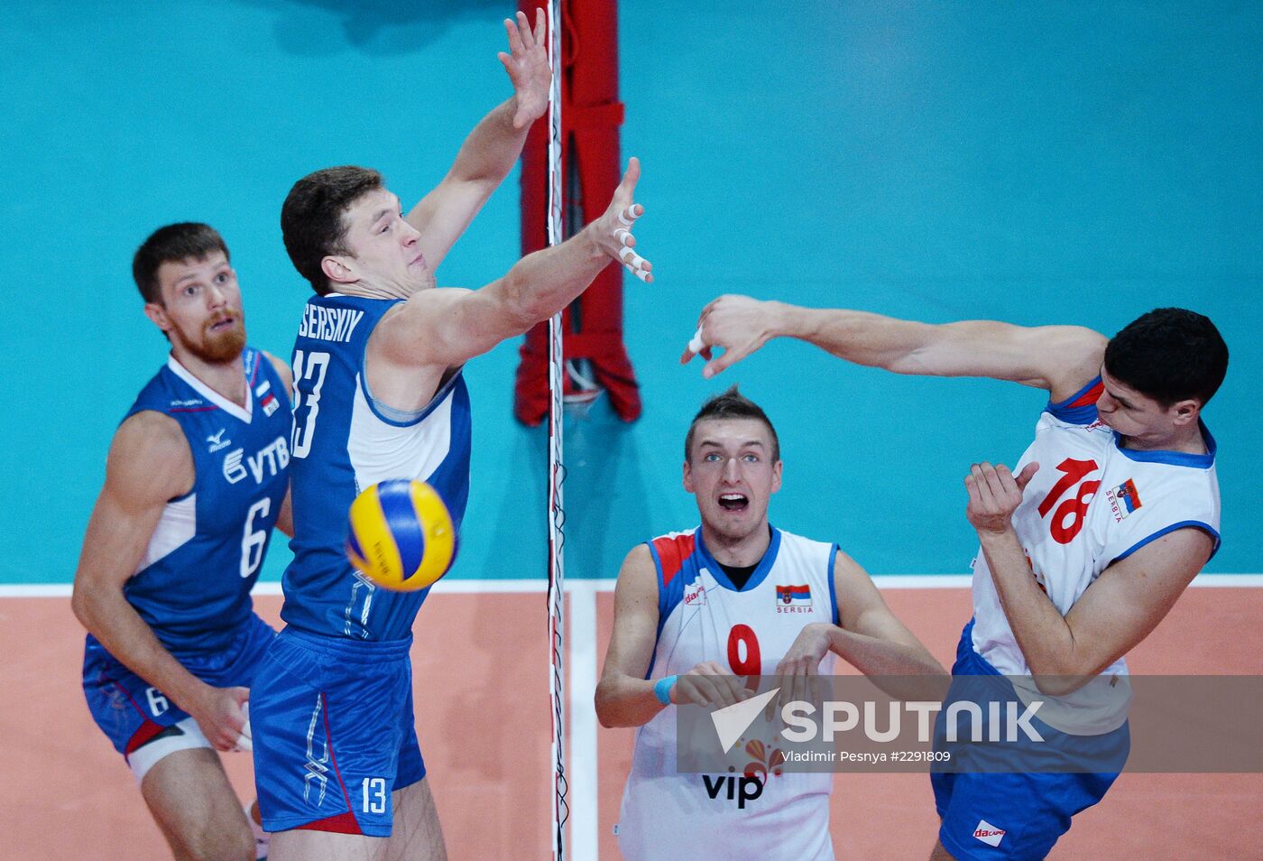 2013 Men's European Volleyball Championship. Serbia vs. Russia