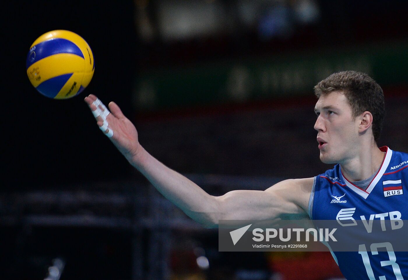 2013 Men's European Volleyball Championship. Serbia vs. Russia