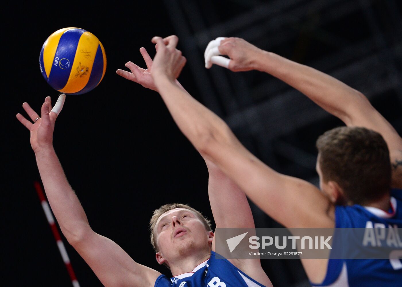 2013 Men's European Volleyball Championship. Serbia vs. Russia