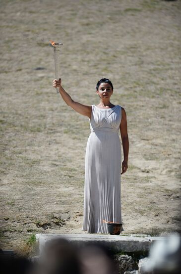 Ceremony lighting the Olympic flame