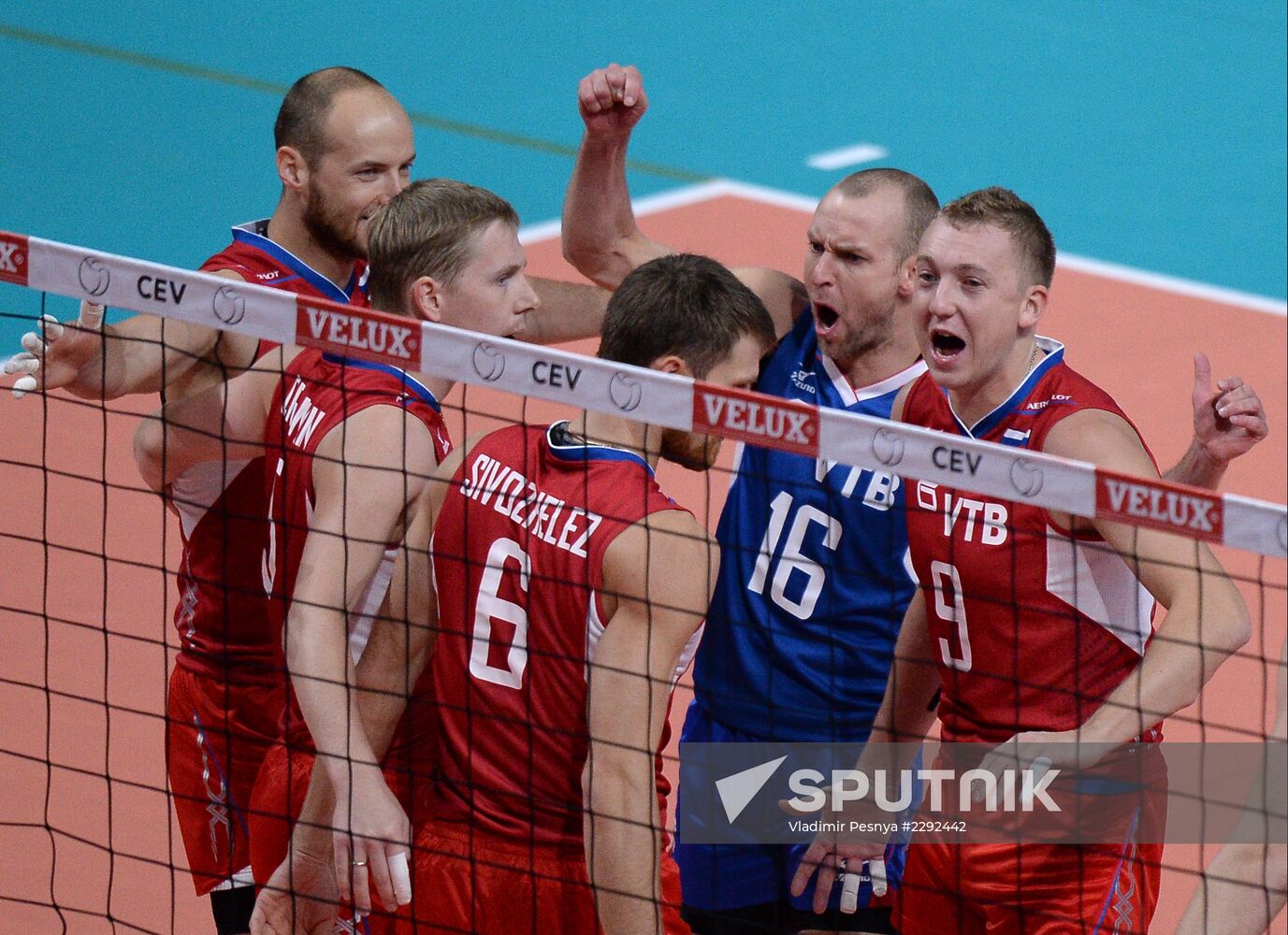 2013 Men's European Volleyball Championship. Finals