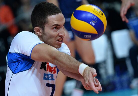 2013 Men's European Volleyball Championship. Finals