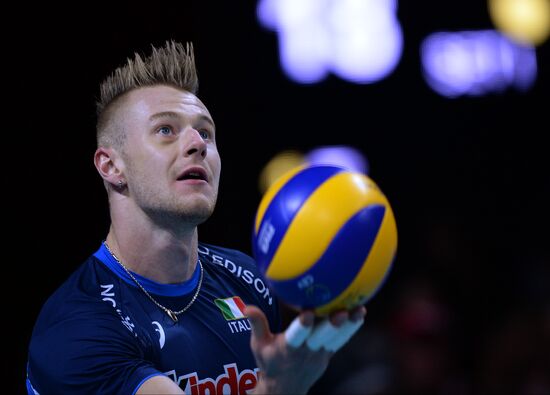 2013 Men's European Volleyball Championship. Finals