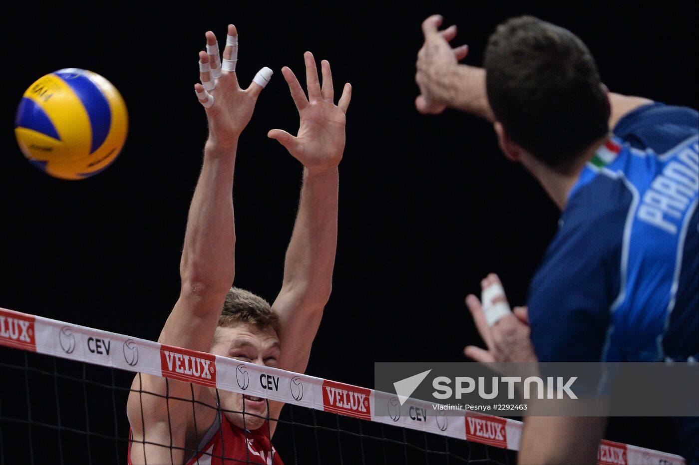 2013 Men's European Volleyball Championship. Finals