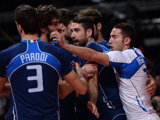 2013 Men's European Volleyball Championship. Finals