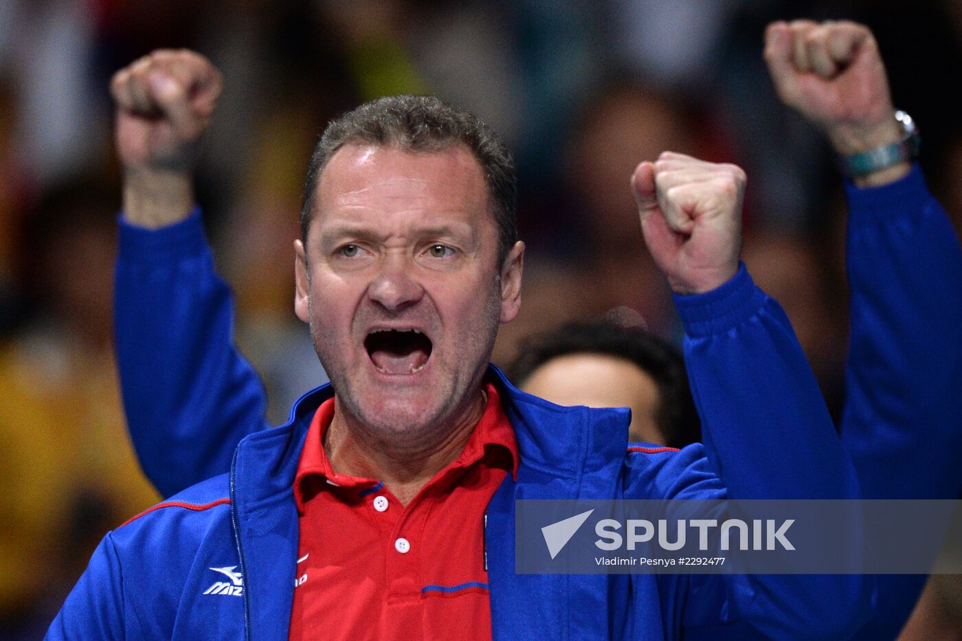 2013 Men's European Volleyball Championship. Finals