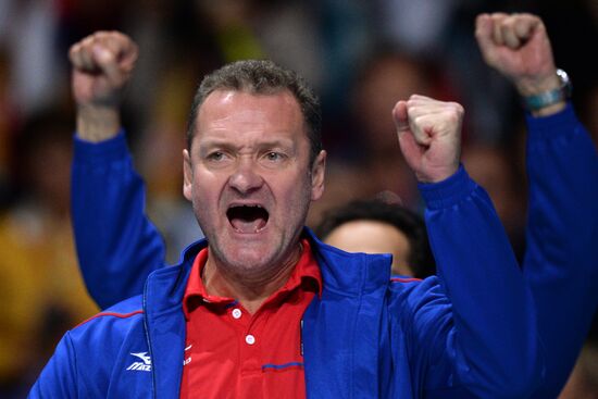2013 Men's European Volleyball Championship. Finals