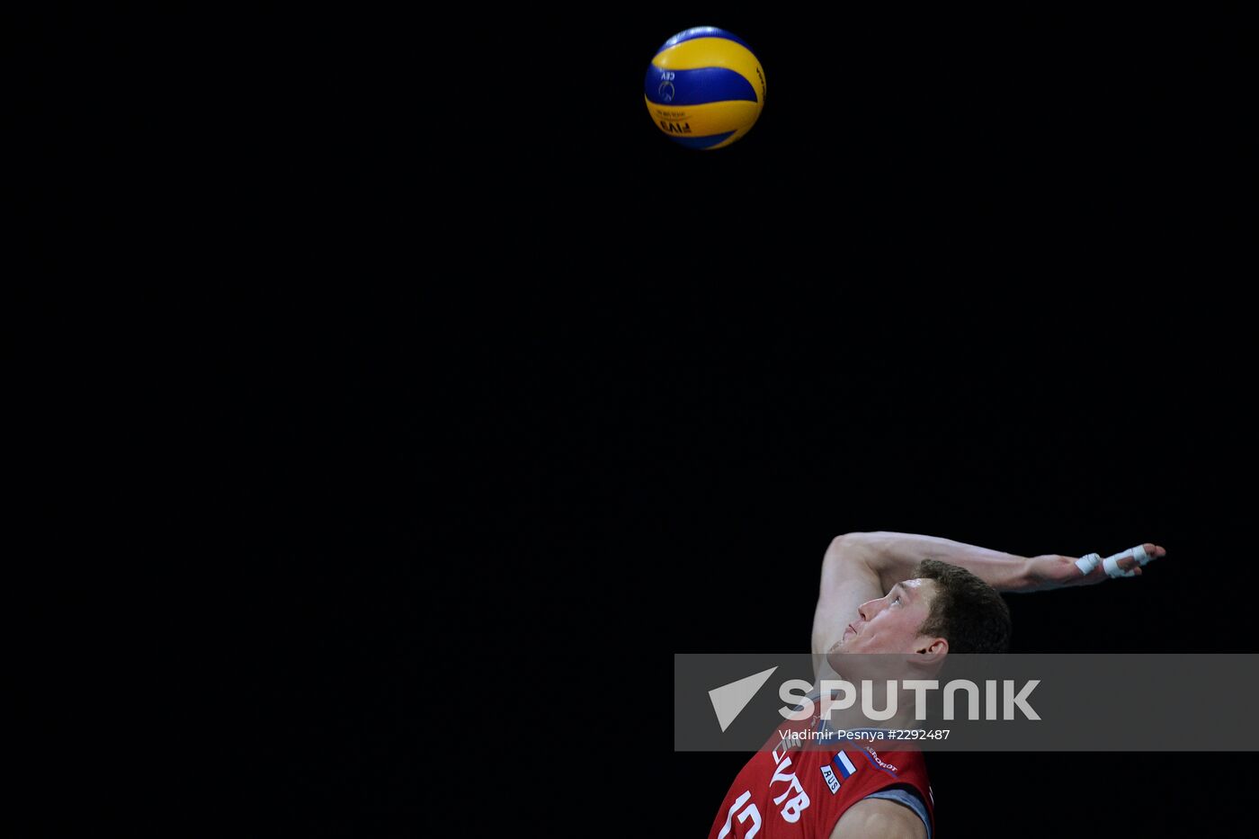 2013 Men's European Volleyball Championship. Finals