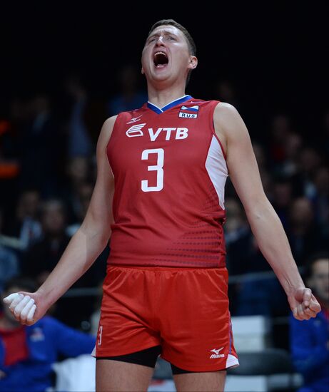 2013 Men's European Volleyball Championship. Finals