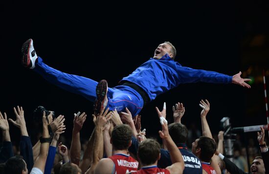 2013 Men's European Volleyball Championship. Finals