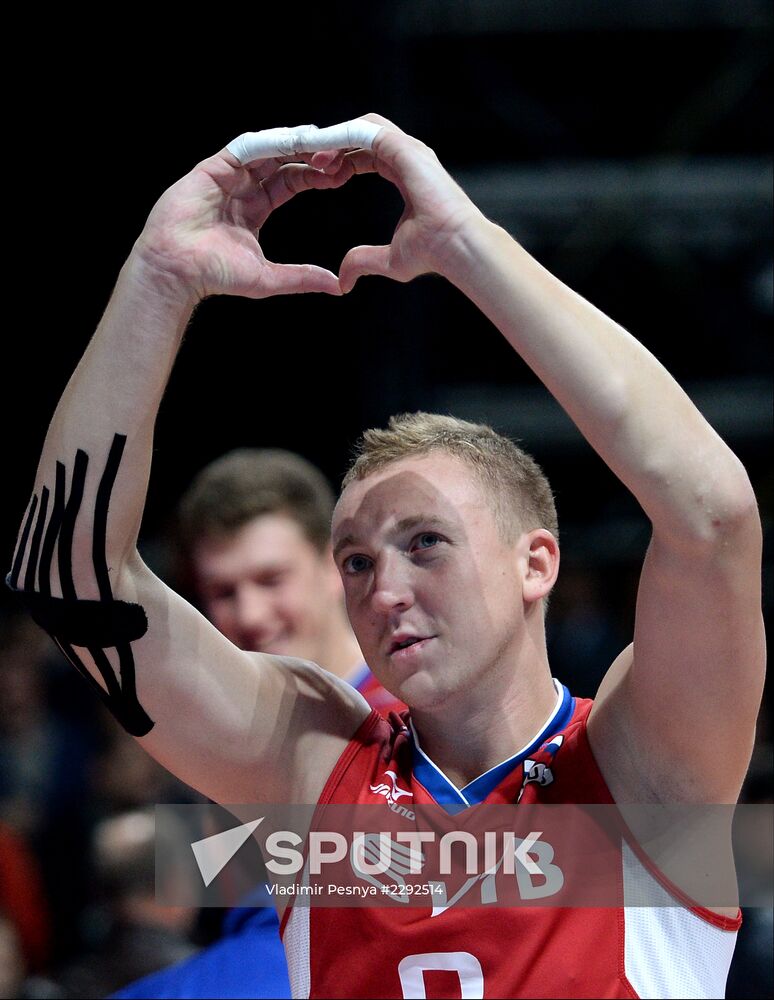 2013 Men's European Volleyball Championship. Finals