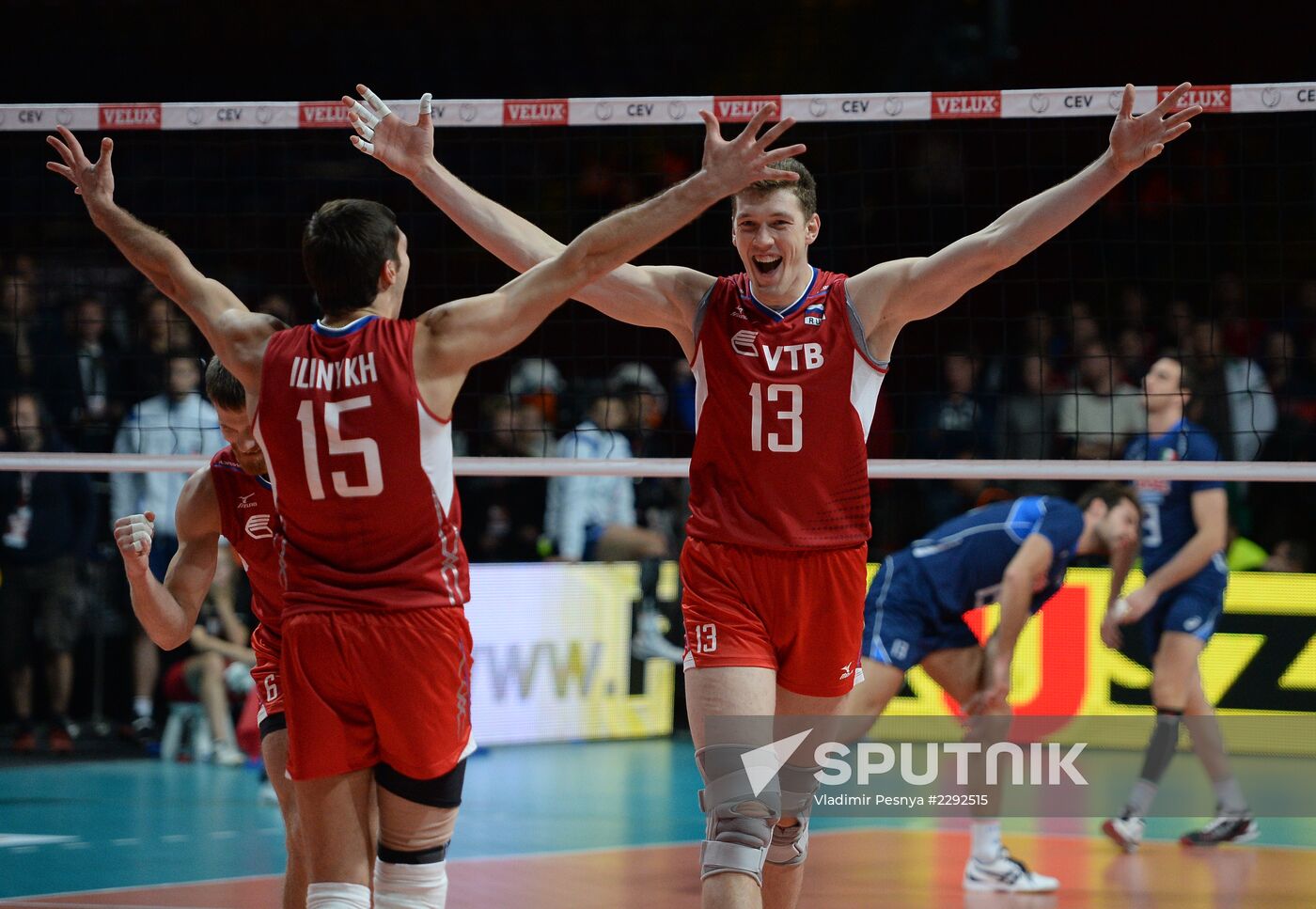 2013 Men's European Volleyball Championship. Finals