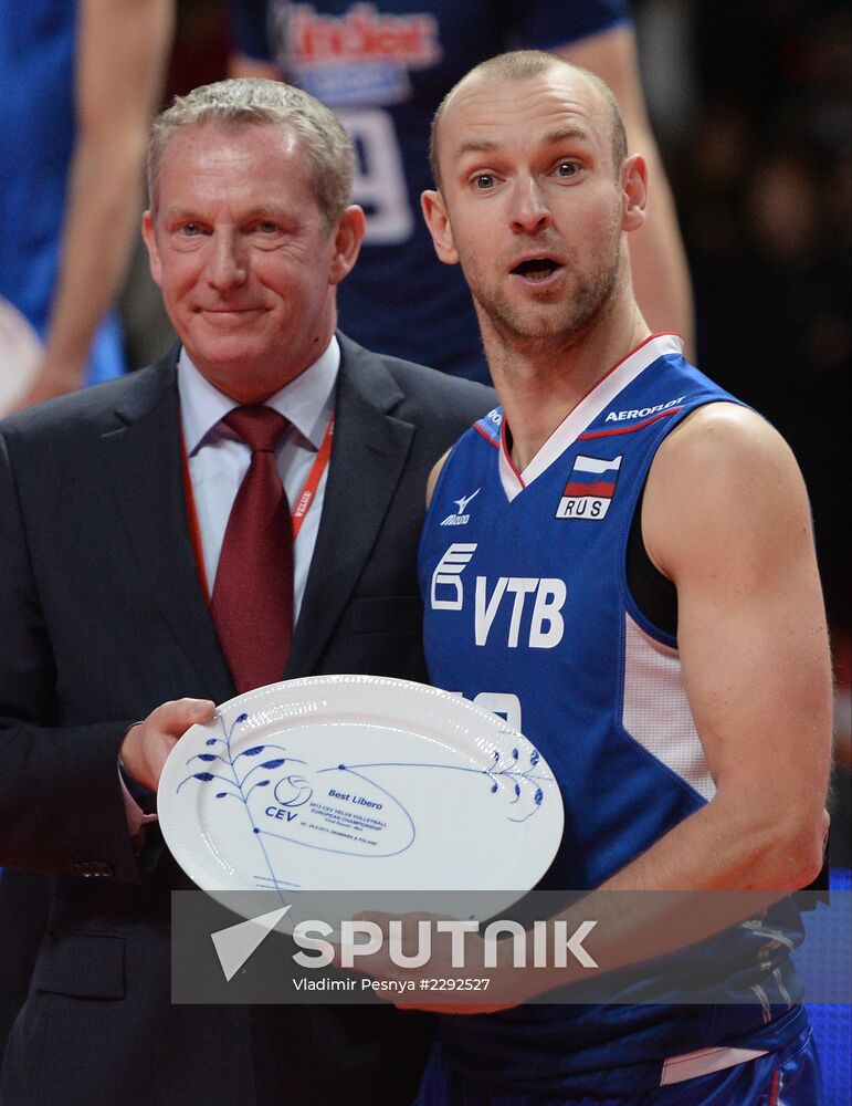 2013 Men's European Volleyball Championship. Finals