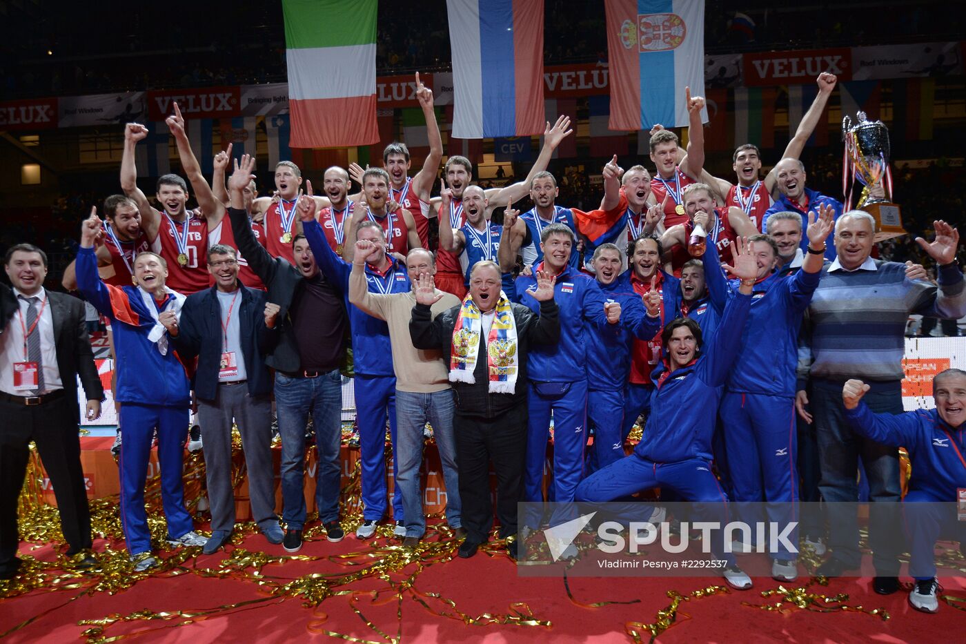 2013 Men's European Volleyball Championship. Finals