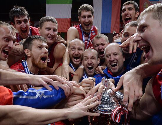 2013 Men's European Volleyball Championship. Finals