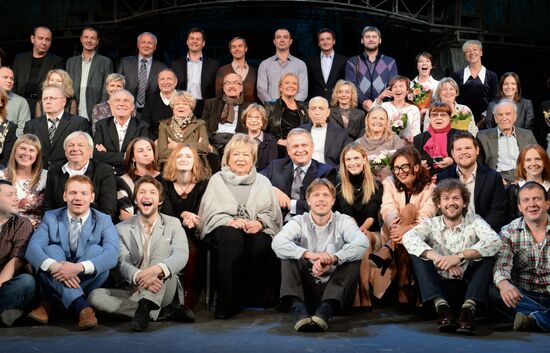 Meeting of 'Sovremennik' theater crew